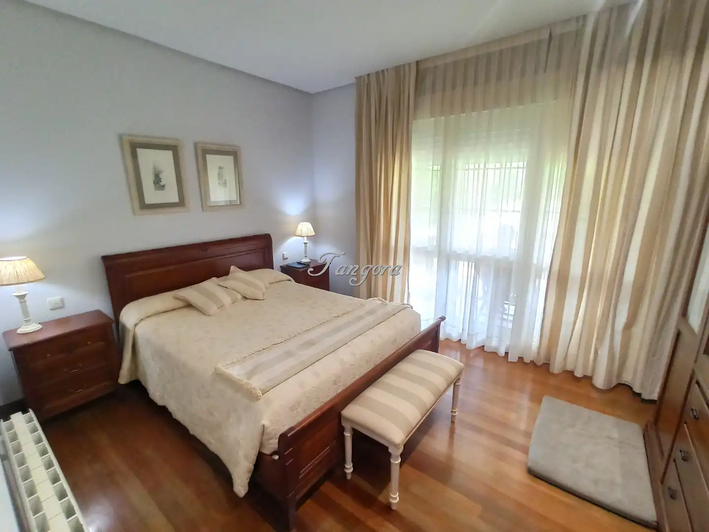 Habitación de Casa o chalet en venta en Getxo  con Calefacción, Jardín privado y Parquet
