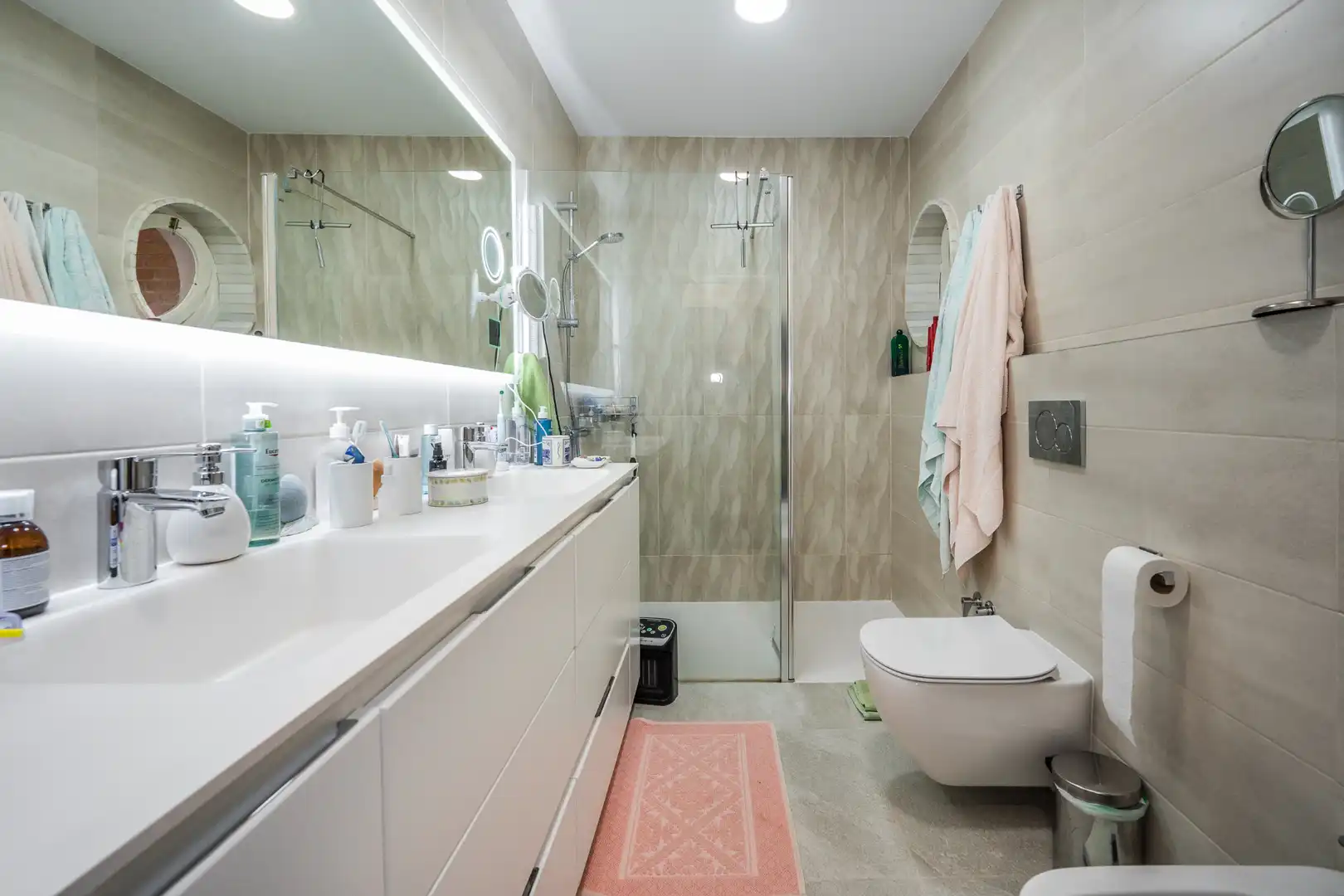 Baño de Casa o chalet en venta en Las Rozas de Madrid con Aire acondicionado, Calefacción y Jardín privado