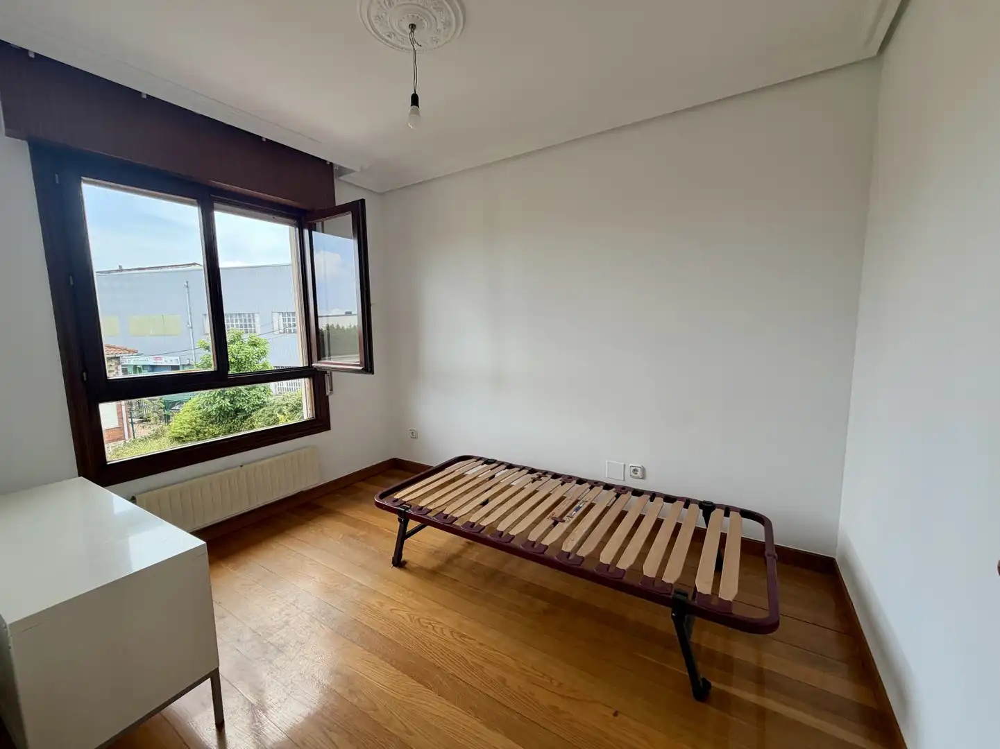 Schlafzimmer von Einfamilien-Reihenhaus zum Verkauf in Camargo mit Heizung, Privatgarten und Terrasse
