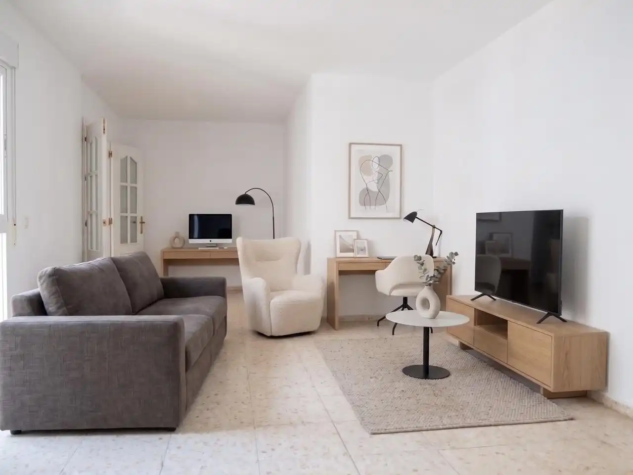 Living room of Ground floor for sale in Málaga  with Air Conditioner, Private garden and Terrace