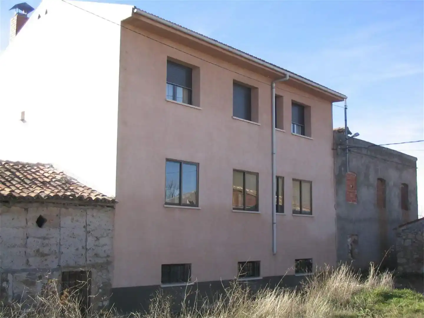 Vista exterior de Finca rústica en venda en Cendejas de Enmedio amb Moblat