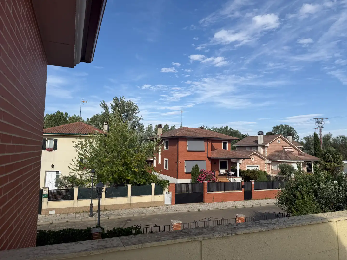Vista exterior de Casa o chalet en venta en Carrión de los Condes con Aire acondicionado, Calefacción y Jardín privado