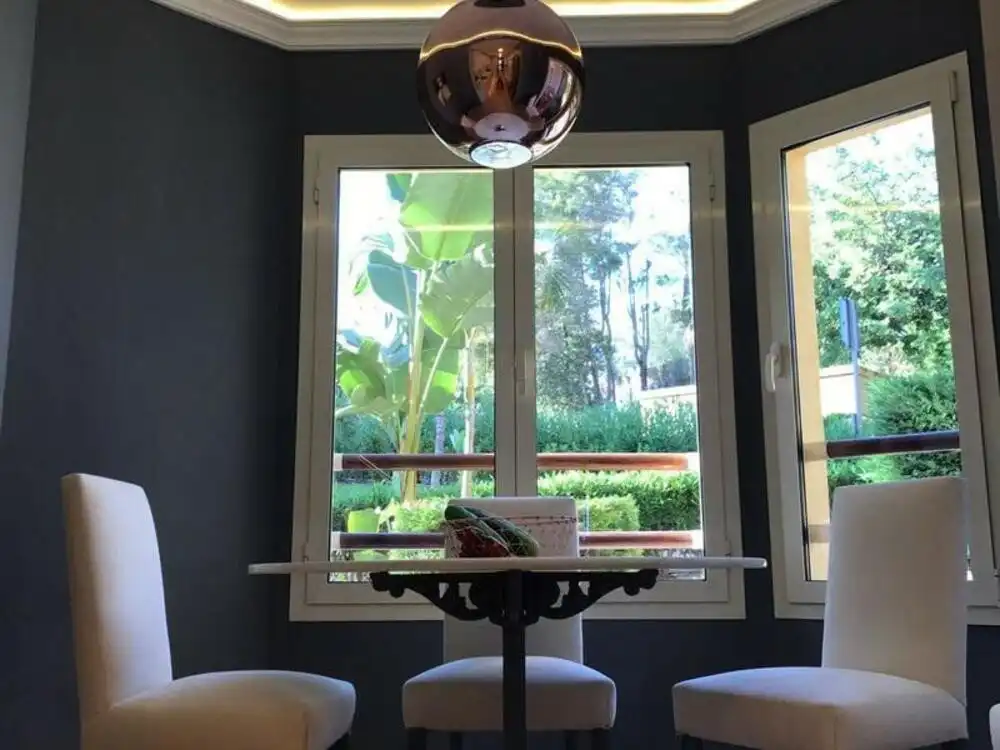 Comedor de Planta baja de alquiler en Marbella con Aire acondicionado, Terraza y Piscina