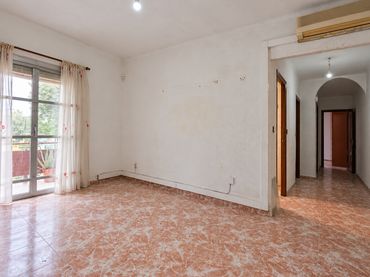 Wohnung mit Balkon zum Verkauf in Carrer Vint