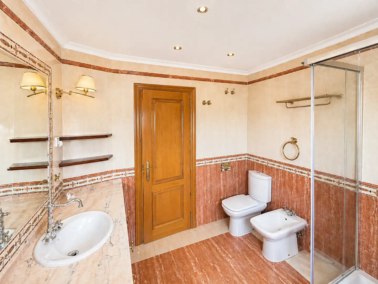 Bany de Casa o xalet en venda en Guadarrama amb Calefacció, Jardí privat i Parquet