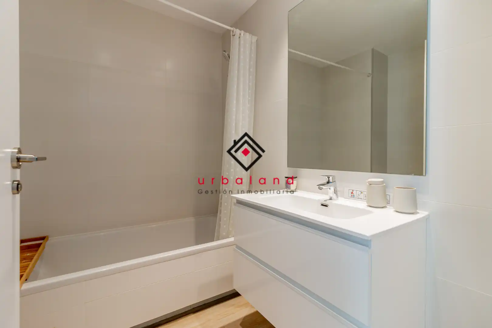 Semi-detached house with pool for sale in Calle de Cosme Damián Churruca, imagen 24