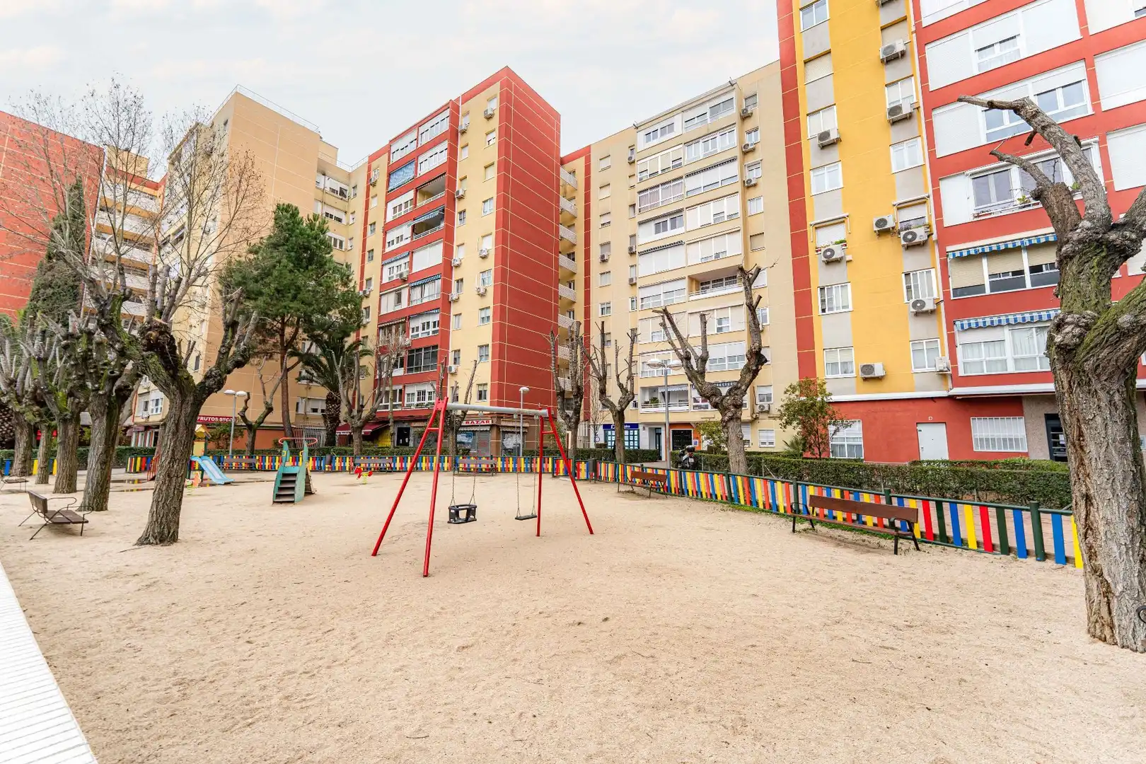 Außenansicht von Wohnung zum Verkauf in Fuenlabrada mit Heizung
