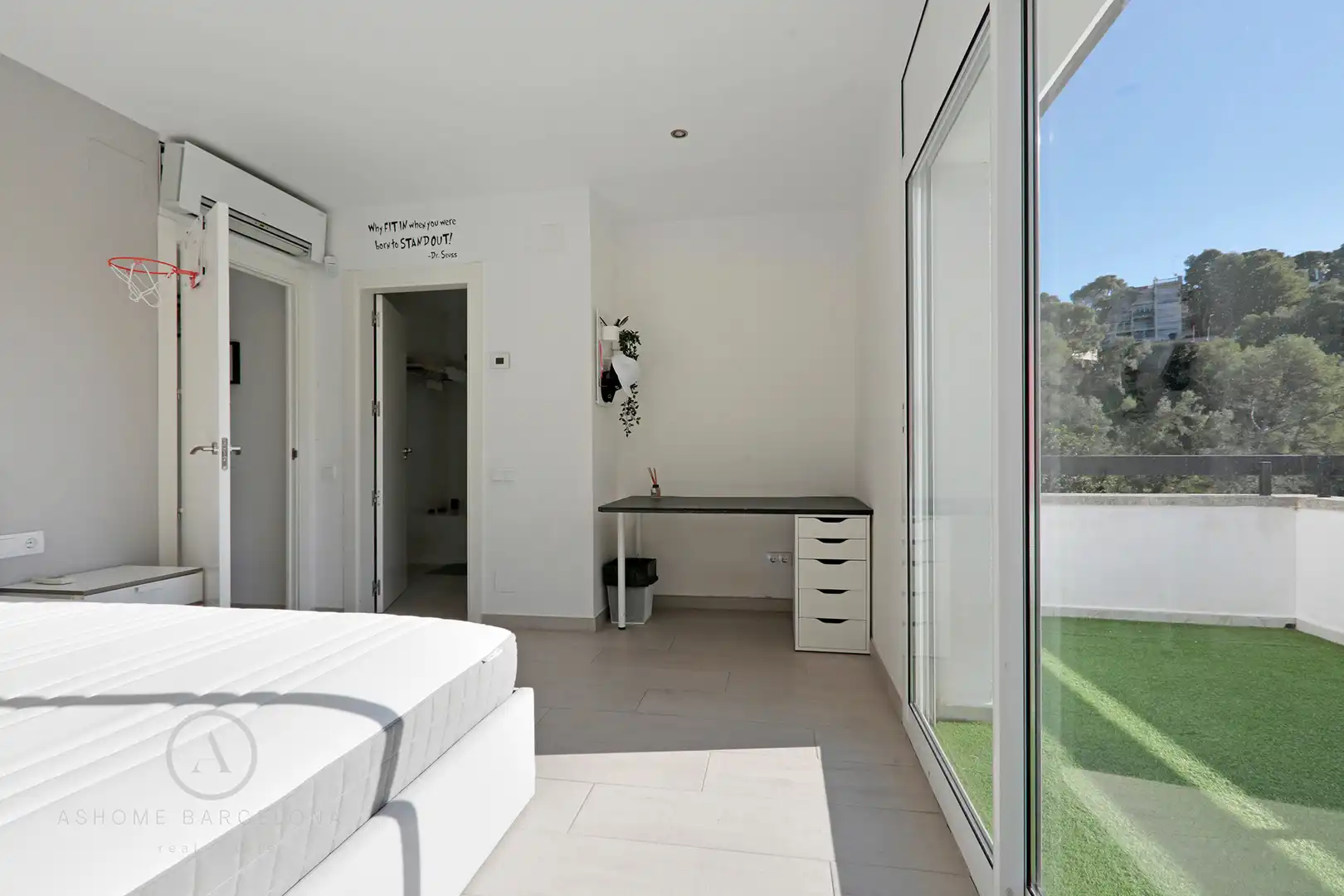 Habitación de Casa o chalet en venta en Castelldefels con Aire acondicionado, Jardín privado y Terraza