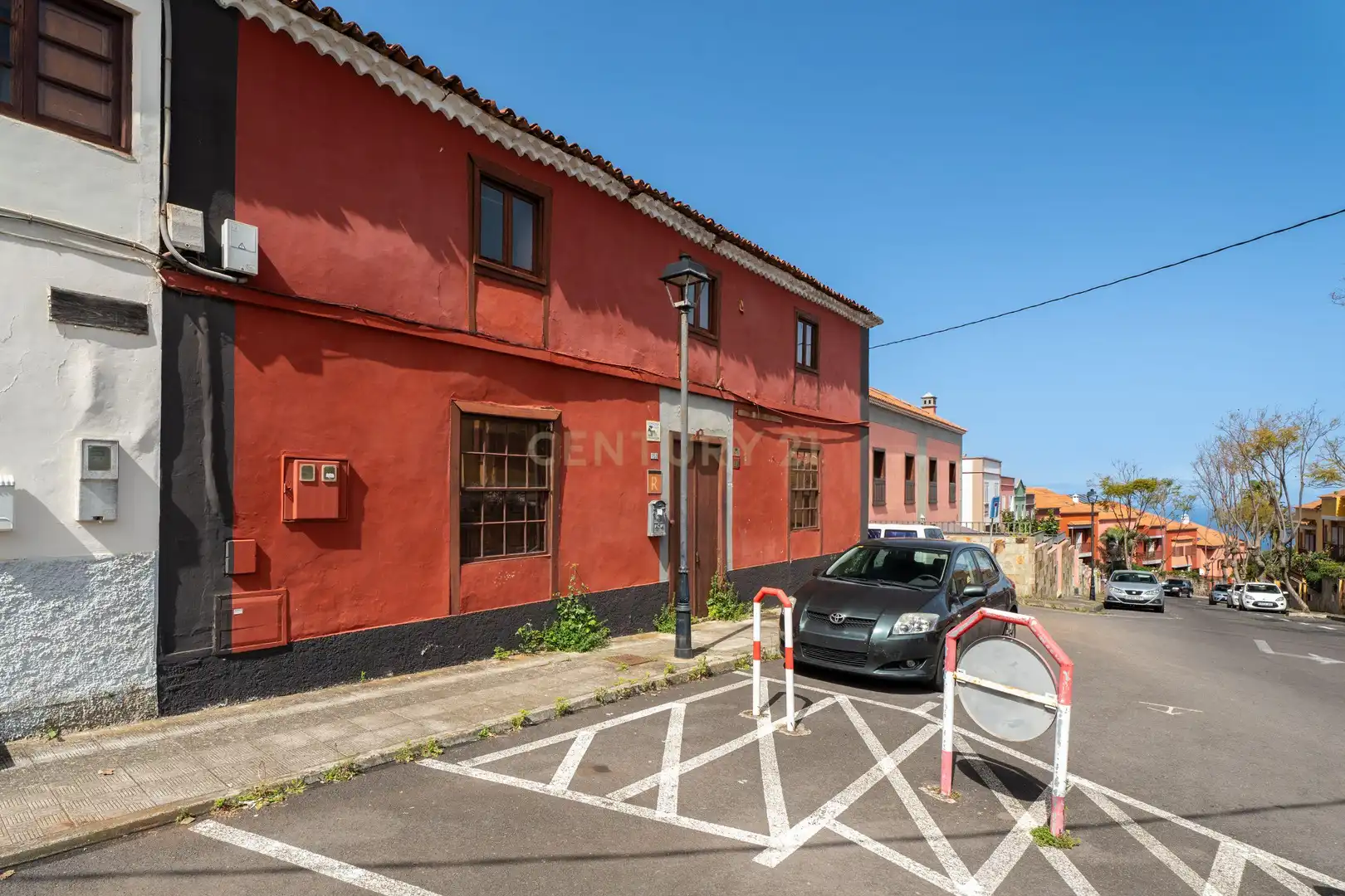 Vista exterior de Casa o xalet en venda en Tacoronte amb Jardí privat, Traster i Alarma