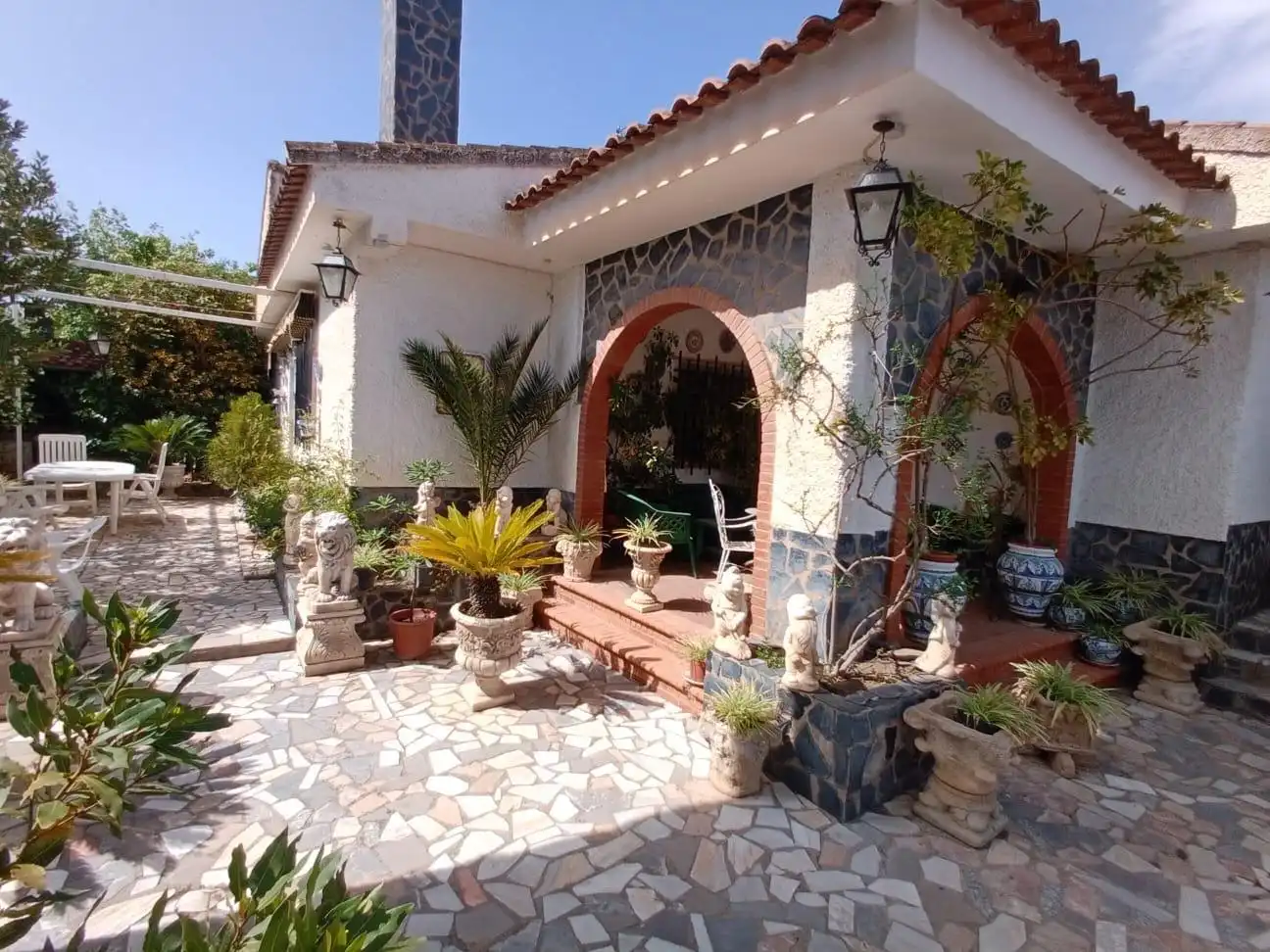 Villa mit Pool zum Verkauf in Villa de Otura