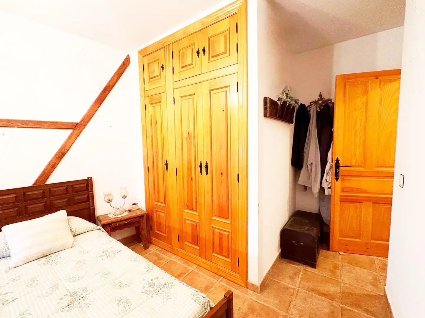 Habitación de Casa o chalet en venta en Navarredonda de la Rinconada con Terraza, Trastero y Amueblado