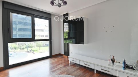 Foto 3 von Wohnung zum Verkauf in Plaza Mozart, Iralabarri, Bilbao