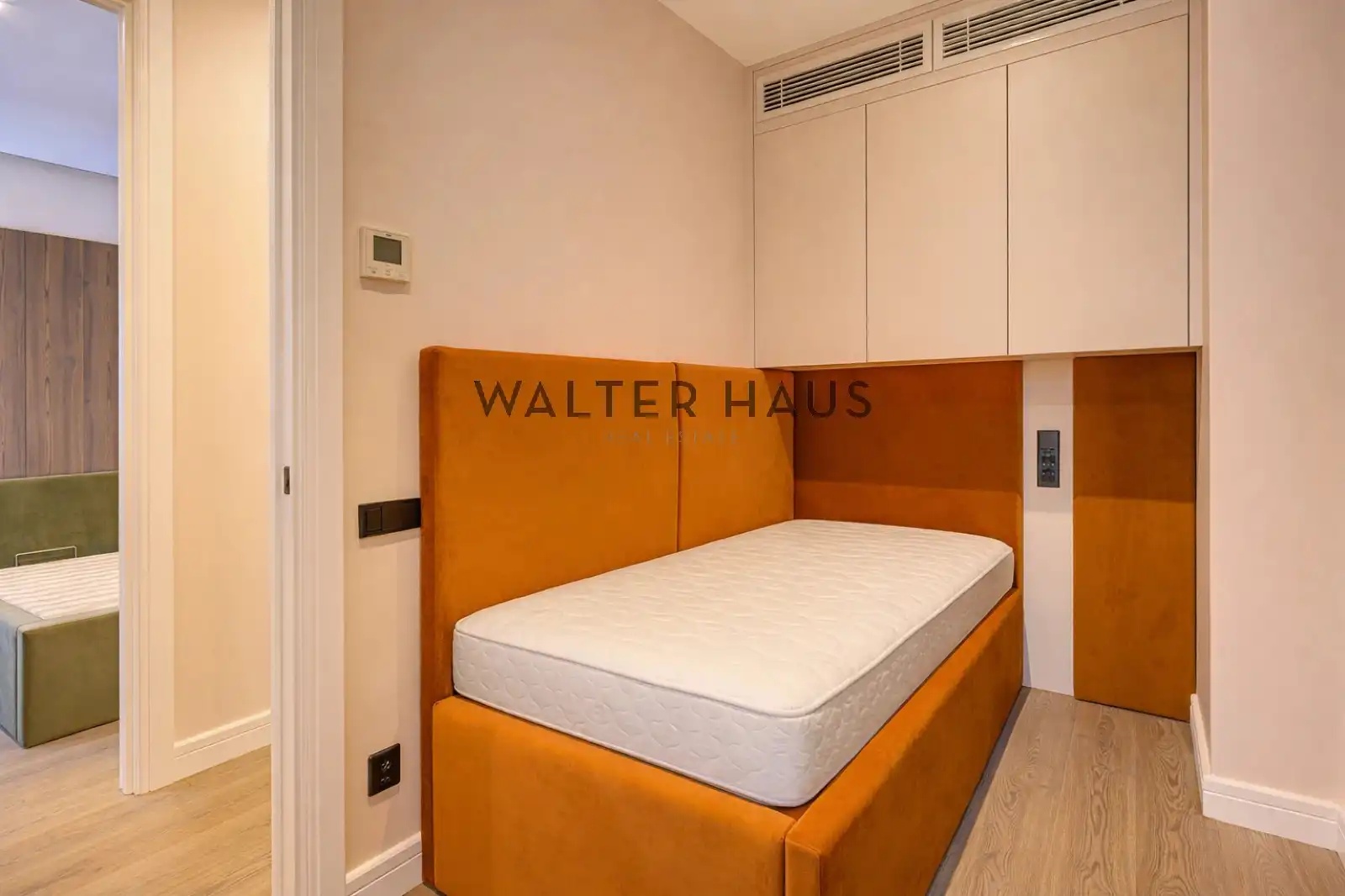 Schlafzimmer von Wohnung zum Verkauf in Barcelona mit Klimaanlage und Heizung
