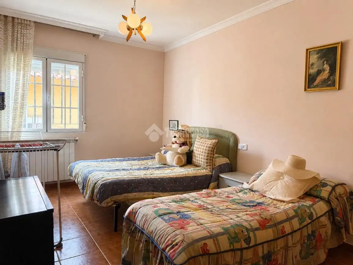 Habitación de Casa o chalet en venta en Ciruelos con Calefacción, Piscina y Balcón