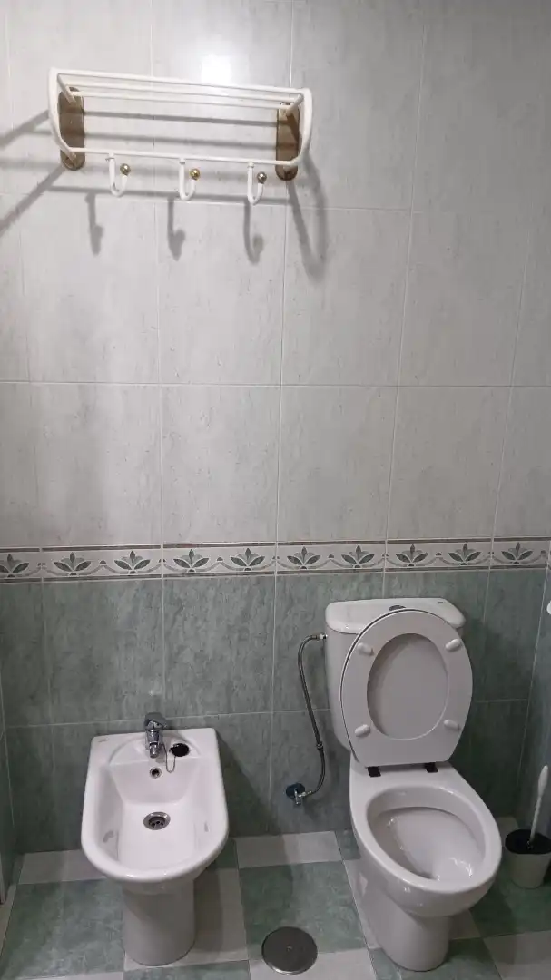 Bany de Pis de lloguer en Albacete amb Aire condicionat, Calefacció i Moblat