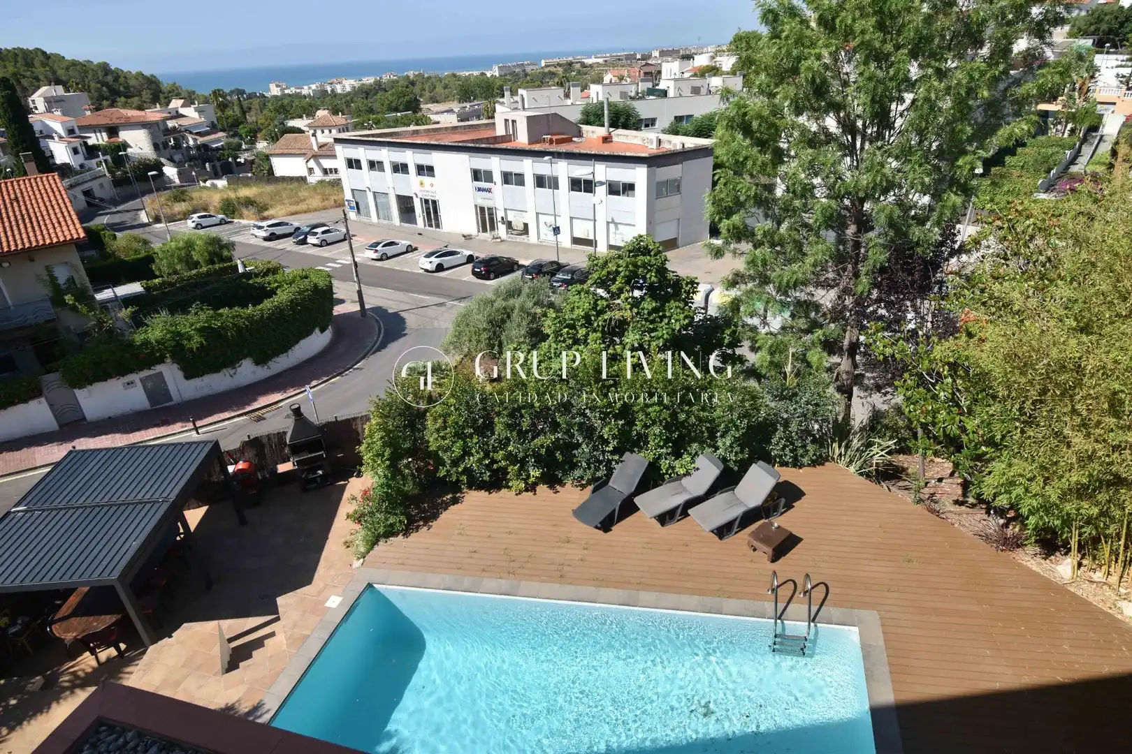 Vista exterior de Casa o xalet en venda en Sitges amb Calefacció, Jardí privat i Parquet
