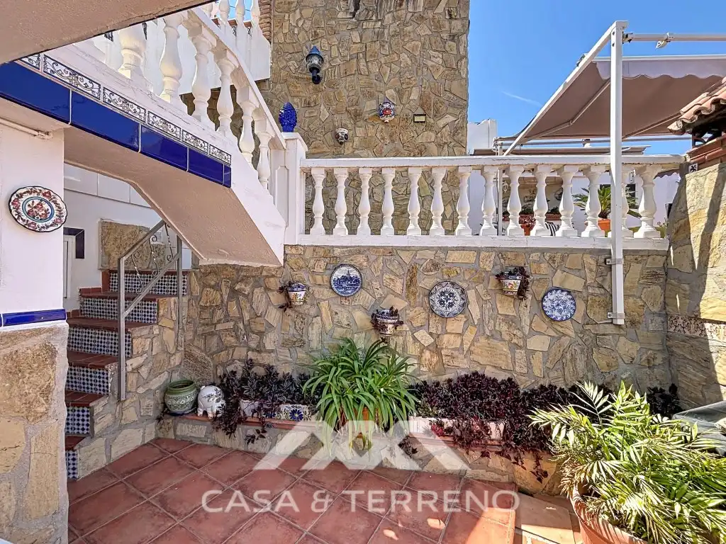 Chalet con piscina en venta en Urbanización Santa Rosa, imagen 11