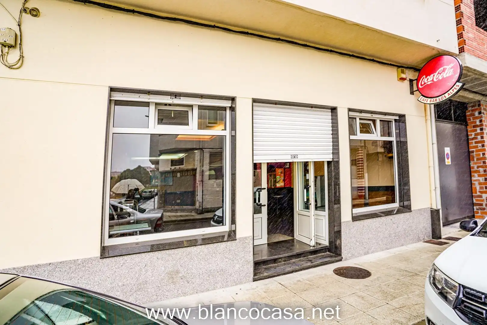 Commercial properties for rent in A Laracha    with Furnished