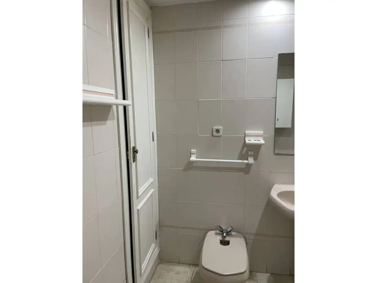 Baño de Piso en venta en Badajoz con Aire acondicionado, Terraza y Trastero