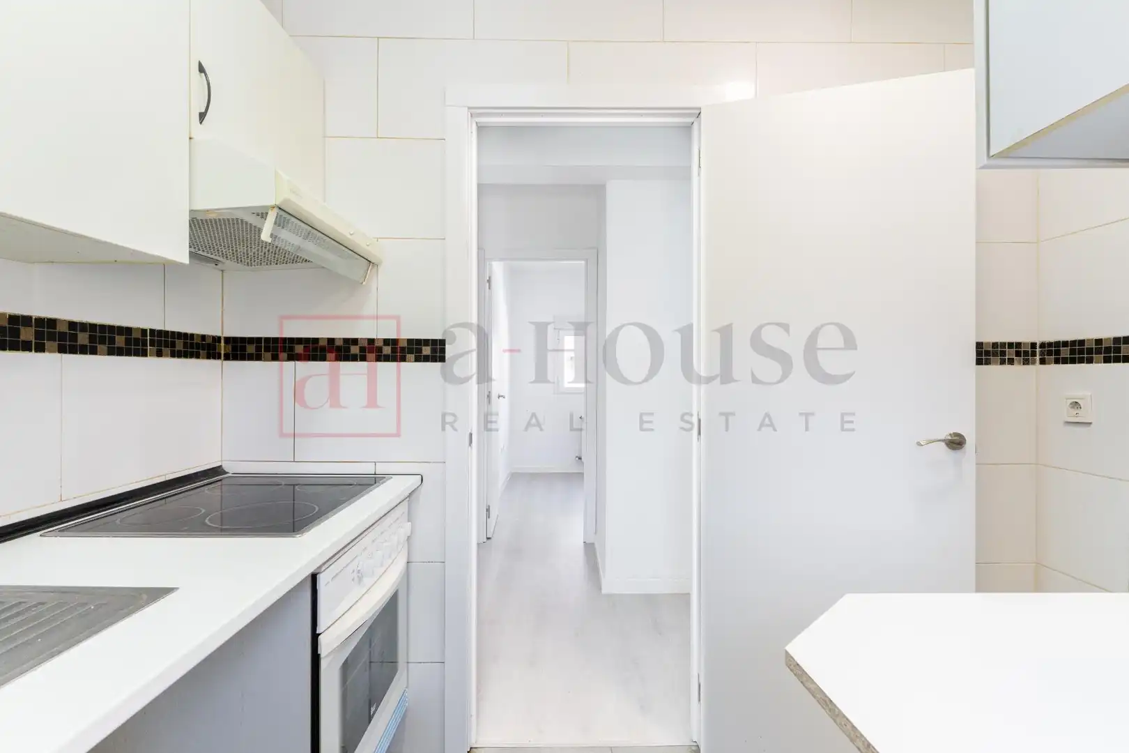 Cocina de Piso en venta en Madrid con Calefacción y Parquet