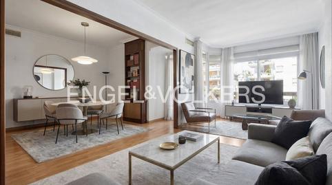 Foto 4 de Piso en venta en Los Remedios,  Sevilla Capital