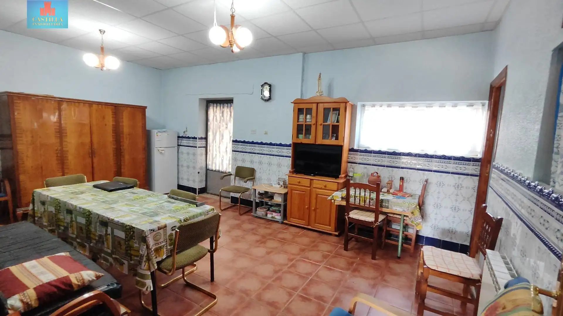 Cuina de Casa o xalet en venda en Bercial de Zapardiel amb Calefacció, Terrassa i Traster