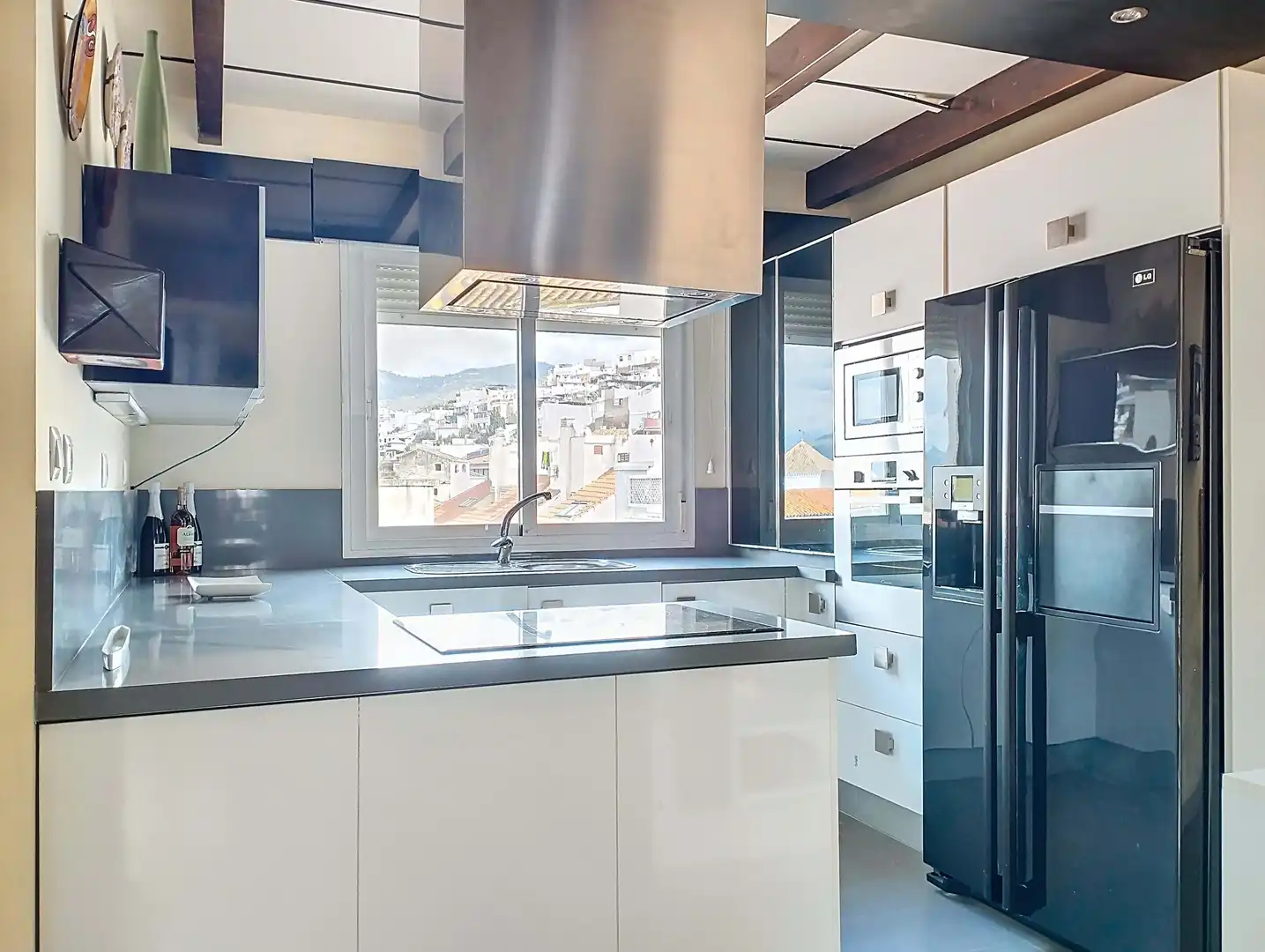 Kitchen of Buildings for sale in Vélez-Málaga