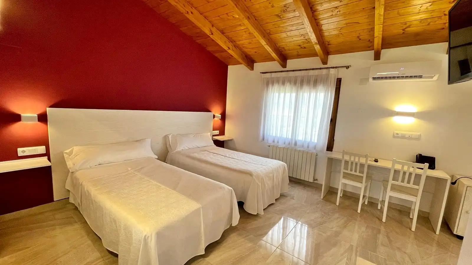 Dormitori de Local en venda en L'Olleria amb Aire condicionat