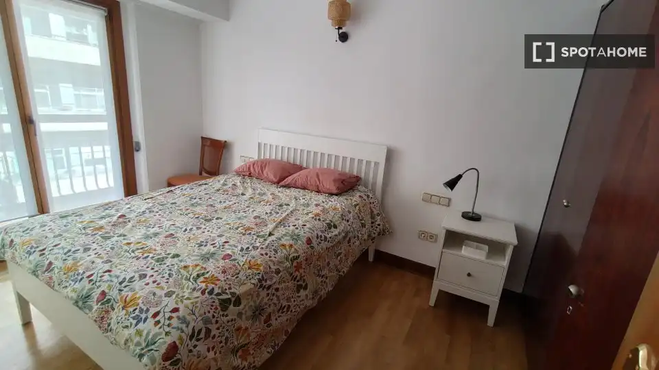 Dormitori de Apartament per a compartir en Donostia - San Sebastián  amb Aire condicionat, Terrassa i Moblat