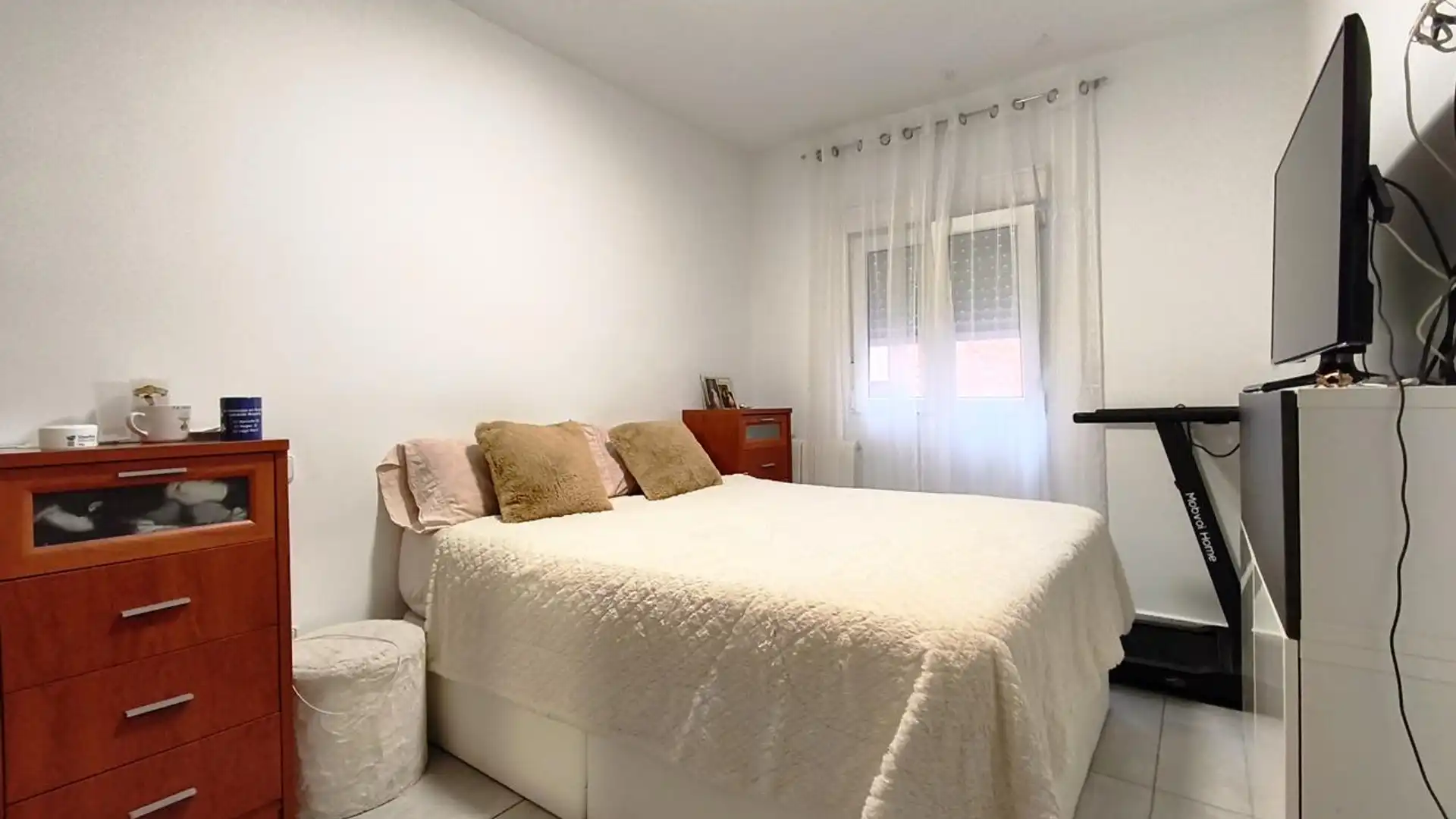 Habitación de Piso en venta en  Madrid Capital con Calefacción y Terraza