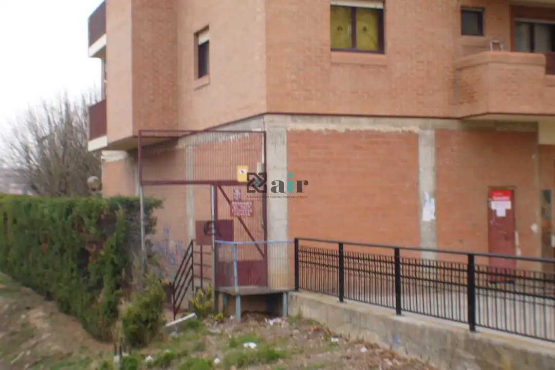 Außenansicht von Geschaftsraum zur Miete in  Logroño