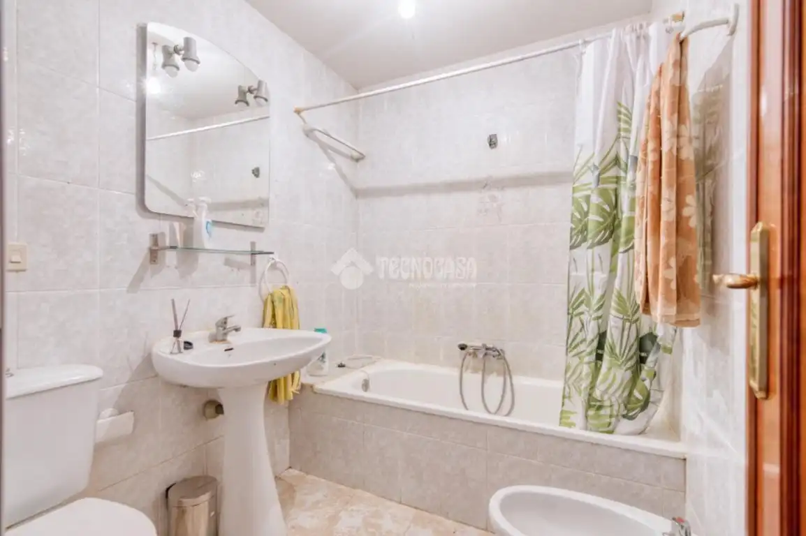 Badezimmer von Einfamilien-Reihenhaus zum Verkauf in Pedrosillo el Ralo