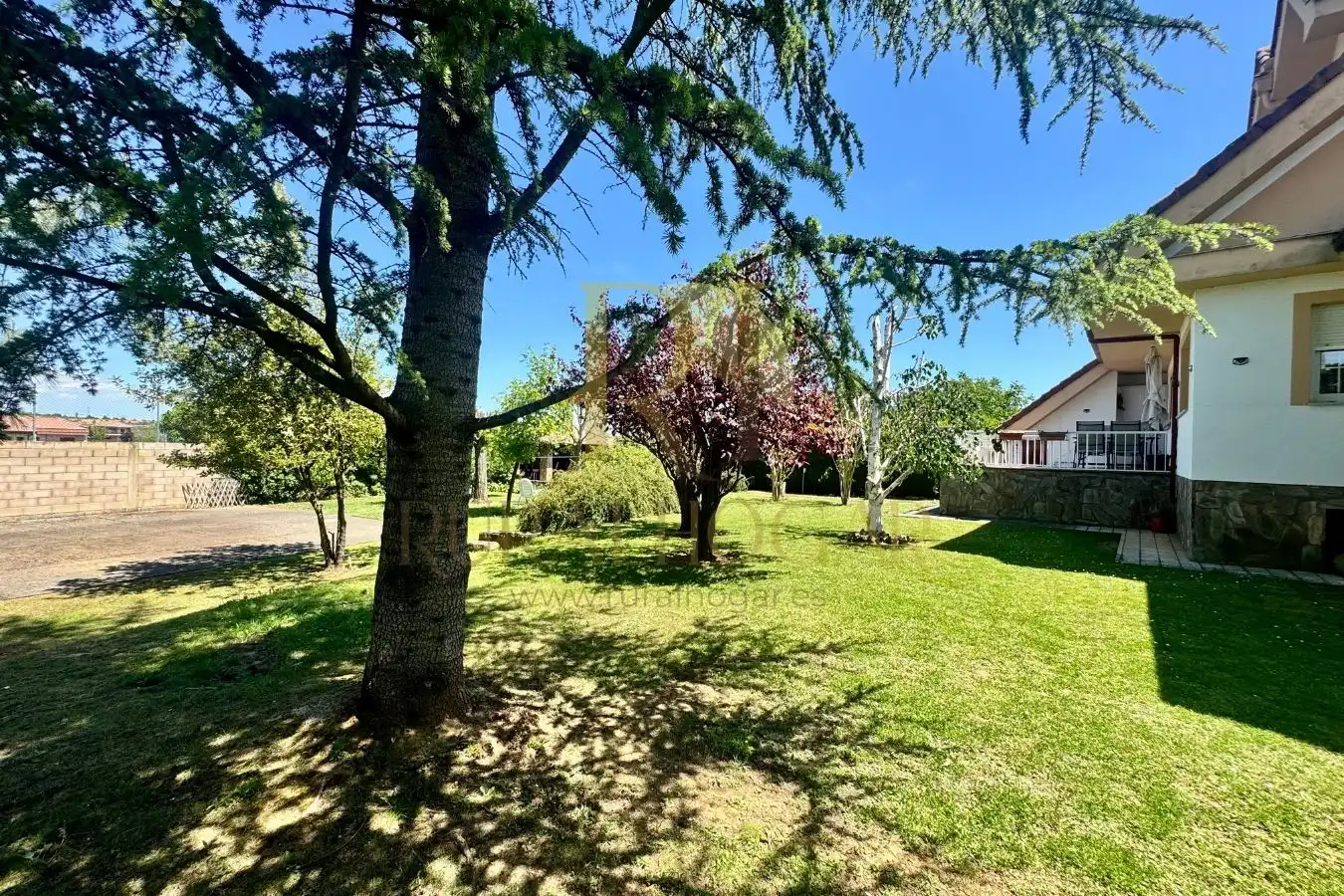 Casa o chalet en venta en Santovenia de la Valdoncina con Calefacción, Jardín privado y Parquet