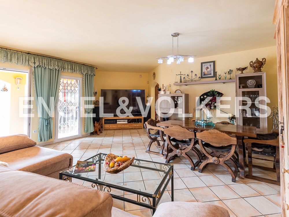 Living room of House or chalet for sale in Càlig  with Air Conditioner, Heating and Storage room