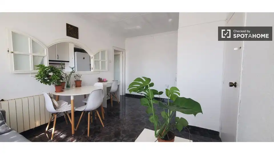 Room in Sant Martí de Provençals