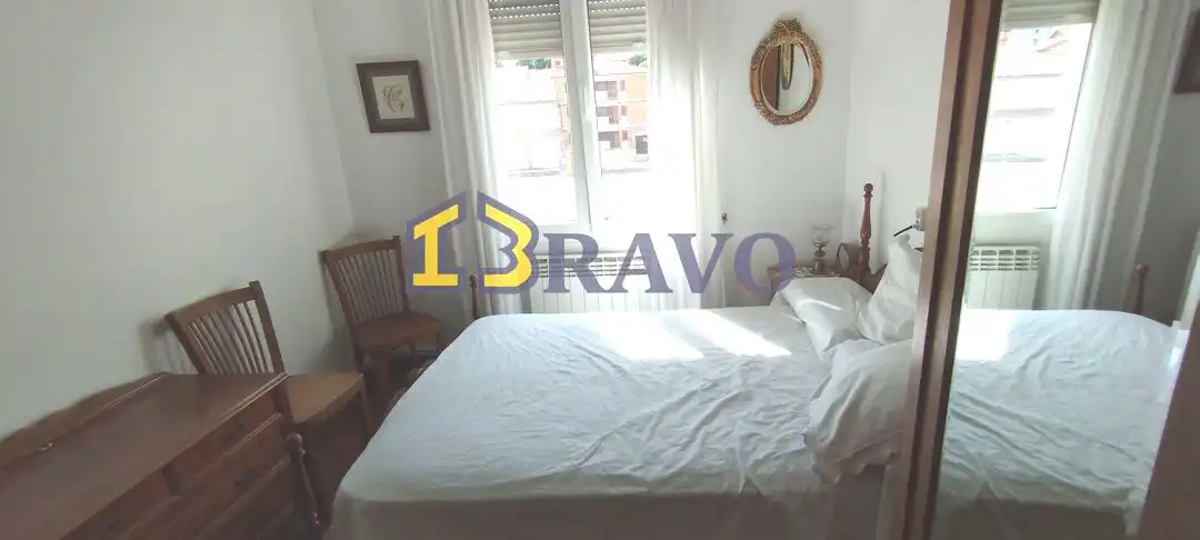Habitación de Dúplex en venta en Medina de Pomar con Calefacción, Jardín privado y Terraza