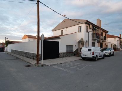 Exterior view of Single-family semi-detached for sale in Cijuela  with Swimming Pool and Balcony