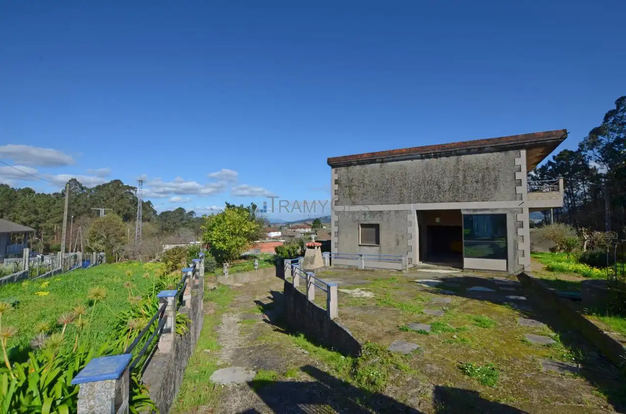 Vista exterior de Casa o xalet en venda en Tomiño amb Jardí privat, Terrassa i Traster