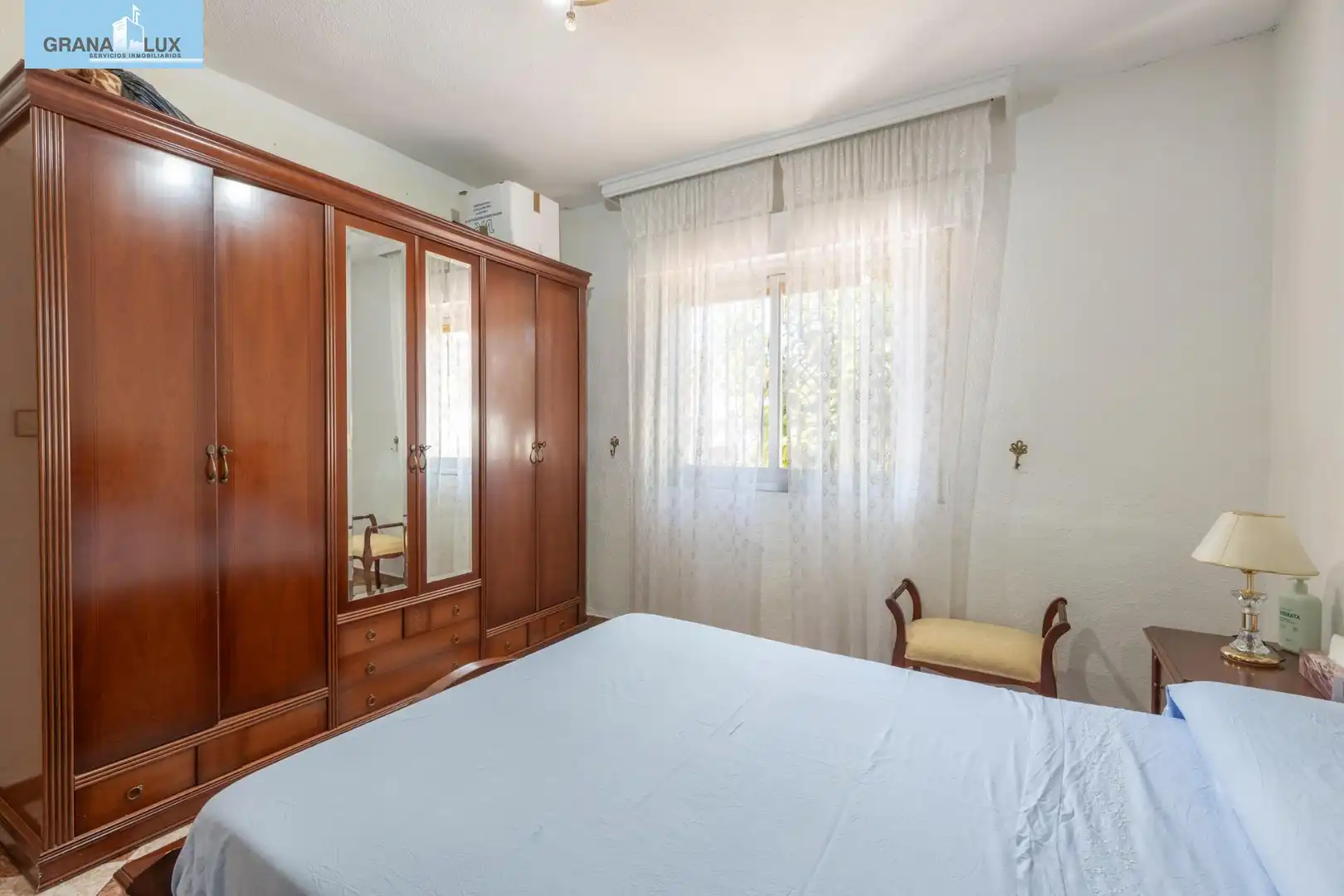 Dormitori de Casa o xalet en venda en La Zubia amb Terrassa
