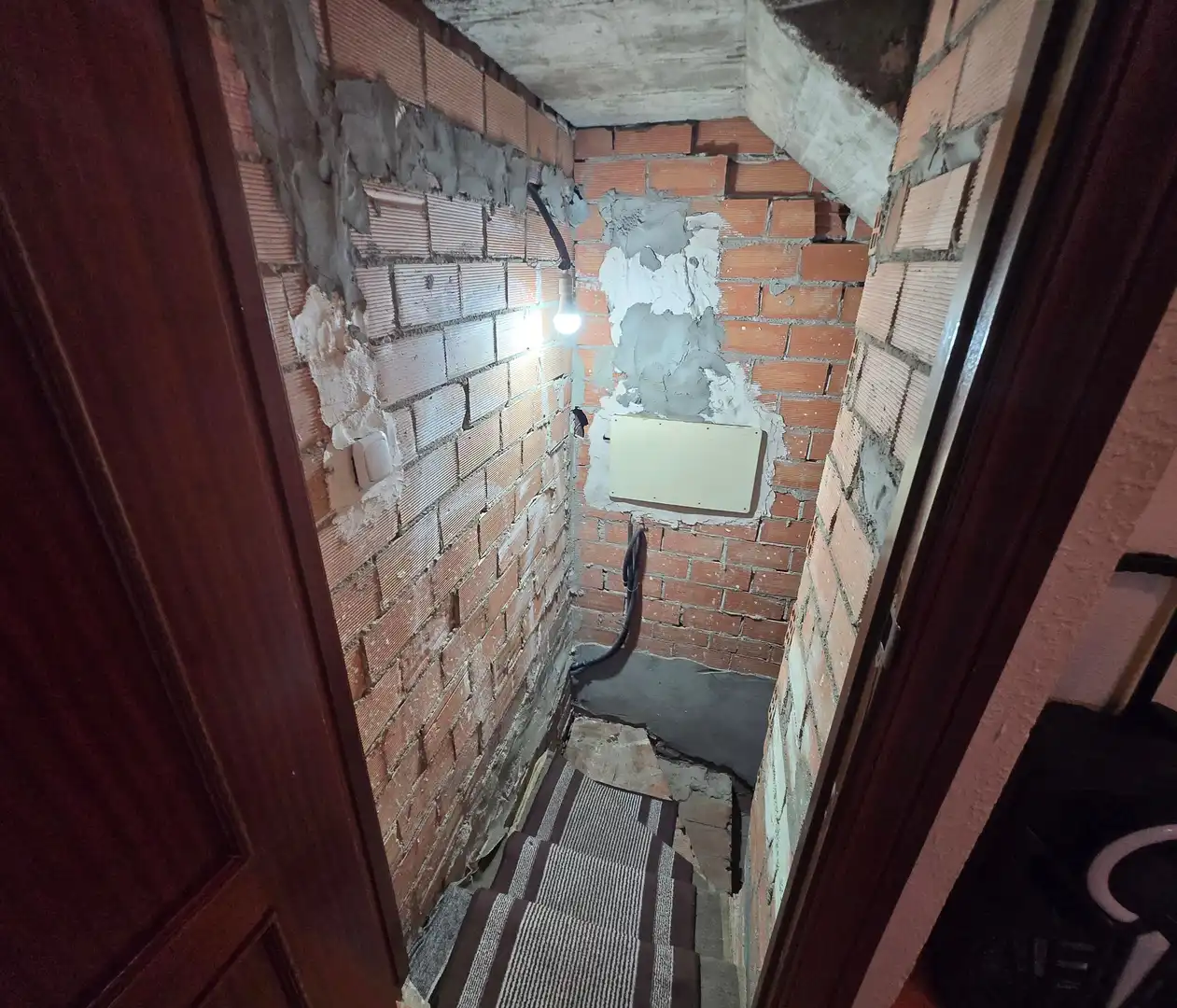 Casa adosada en venda en Dos Hermanas amb Terrassa