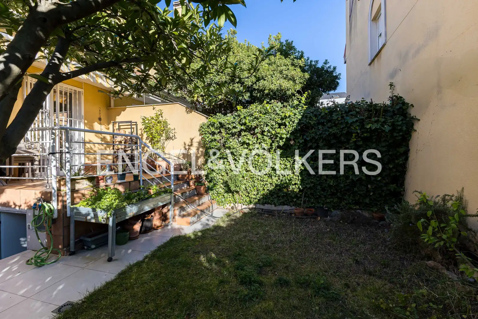 Garten von Haus oder Chalet zum Verkauf in Madrid mit Klimaanlage, Heizung und Privatgarten