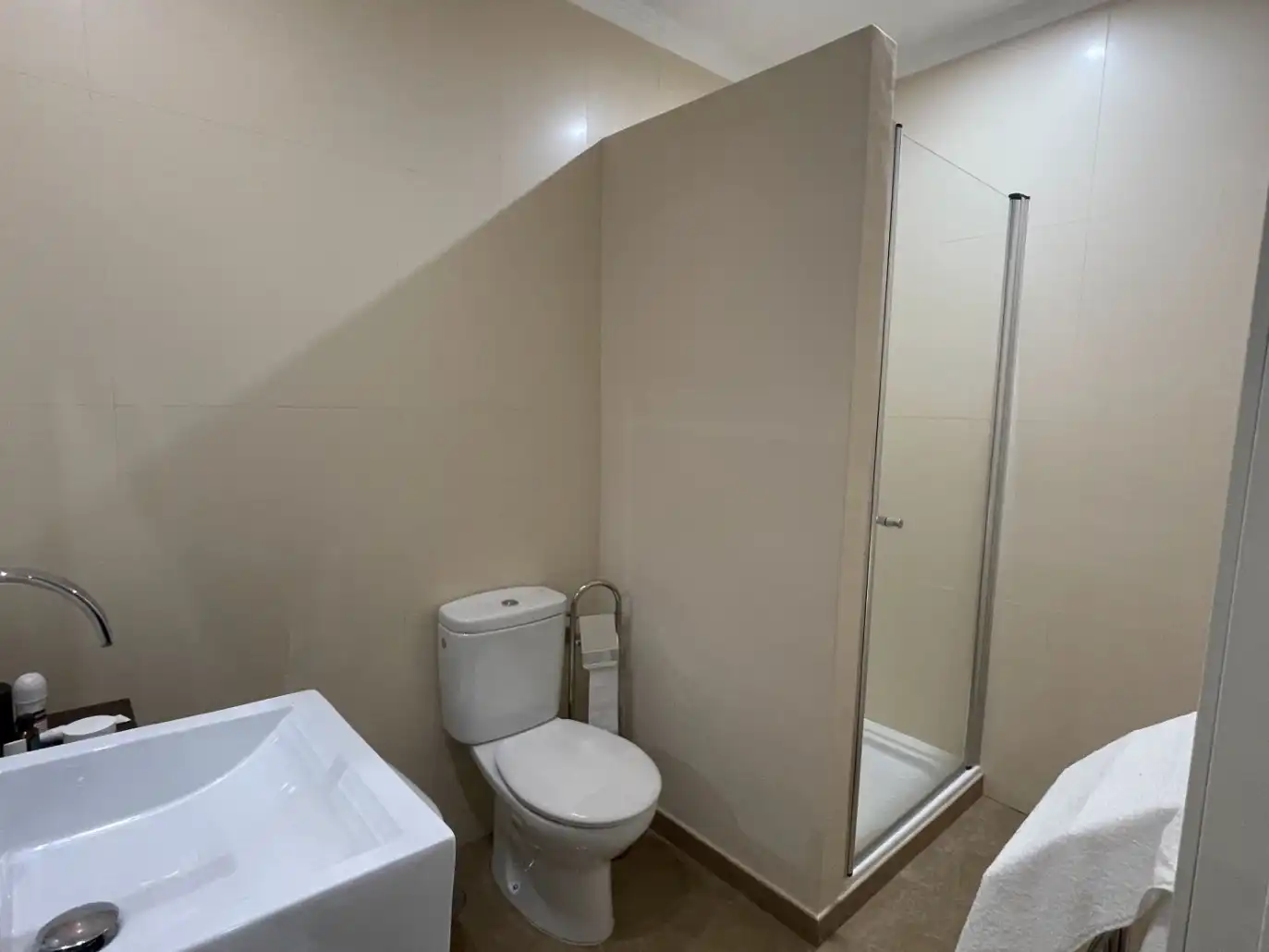 Bathroom of Houses for sale in Algeciras  with Private garden, Terrace and Furnished