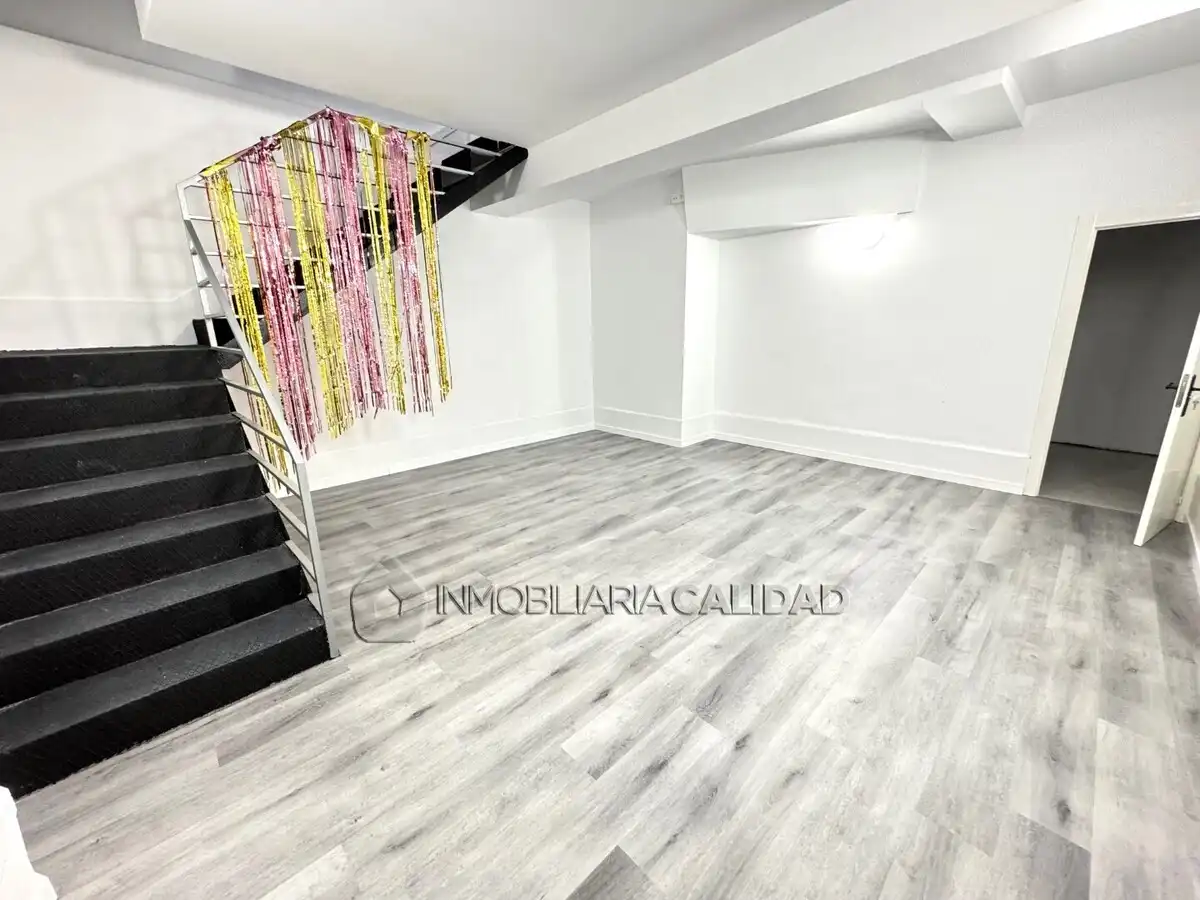 Local comercial en venda a Centro, imagen 2