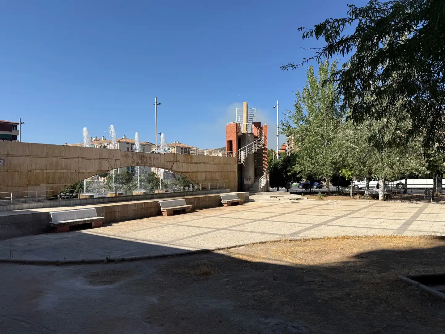 Vista exterior de Apartamento en venta en Granada con Aire acondicionado, Calefacción y Amueblado