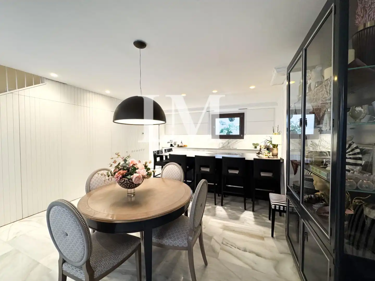 Comedor de Casa adosada de alquiler en Barcelona con Aire acondicionado, Jardín privado y Terraza