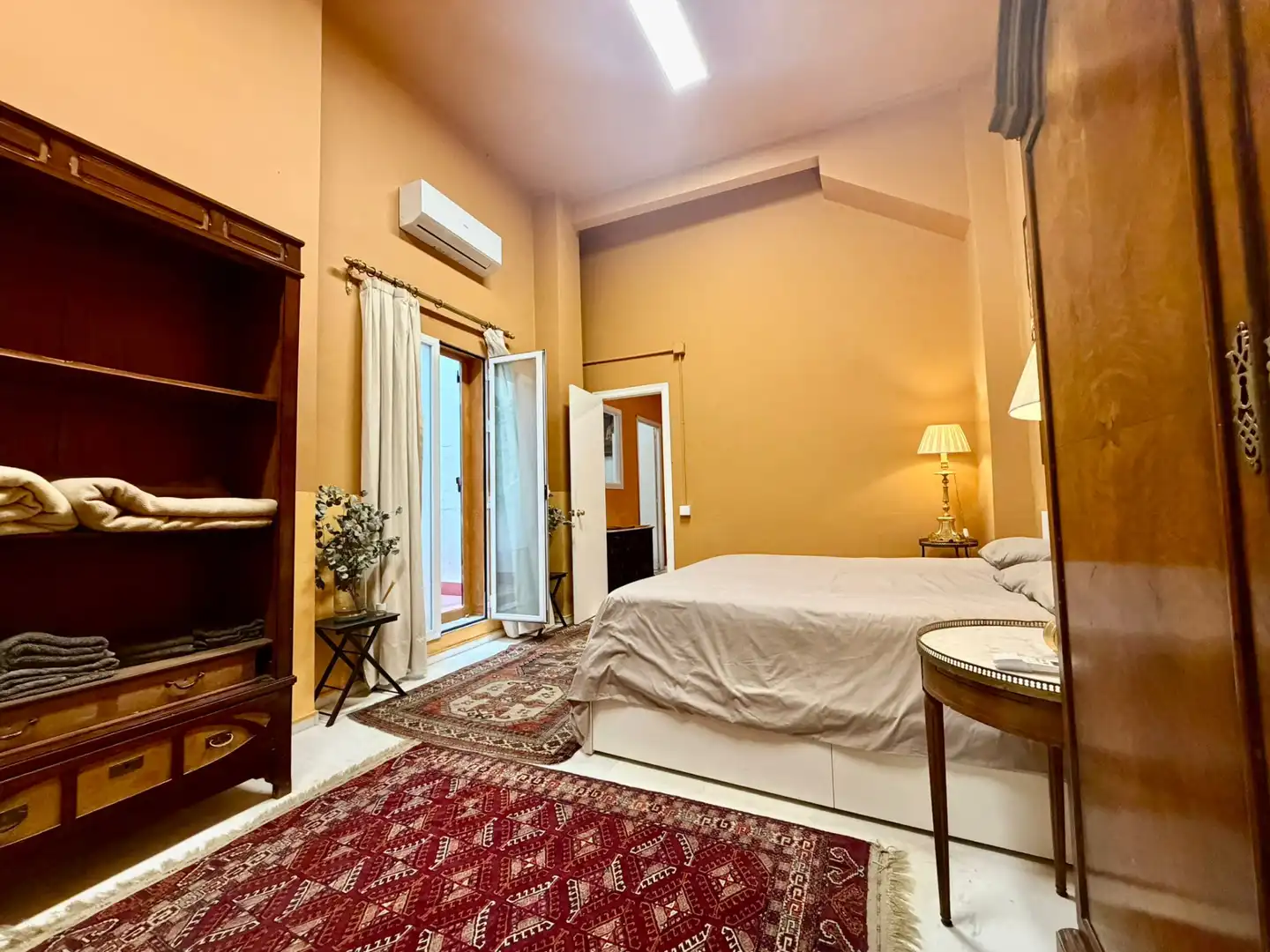 Habitación de Piso en venta en Sevilla con Aire acondicionado, Calefacción y Amueblado