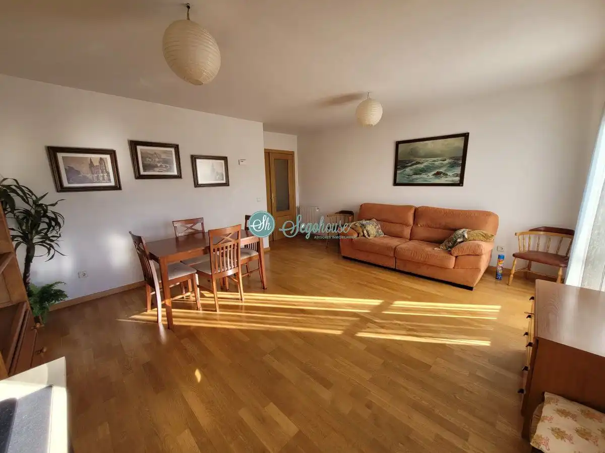 Living room of Flat for sale in Palazuelos de Eresma  with Heating, Storage room and Community pool
