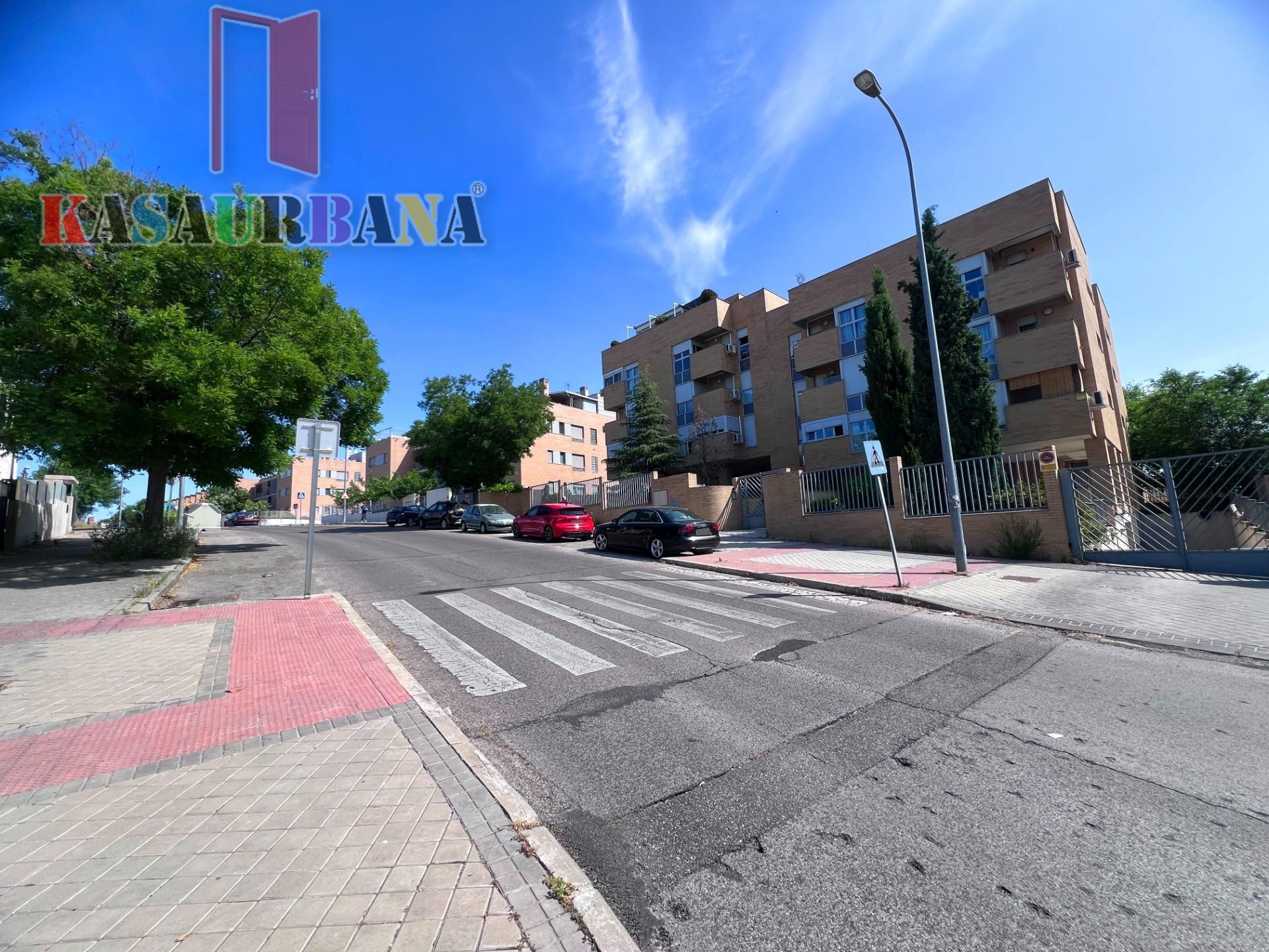 Vista exterior de Pis en venda en Valdemoro amb Calefacció, Terrassa i Balcó