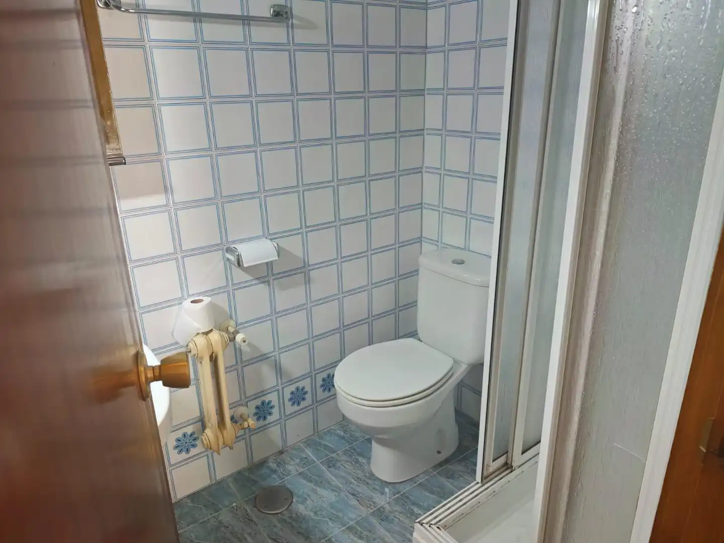 Badezimmer von Wohnung zur Miete in Granada