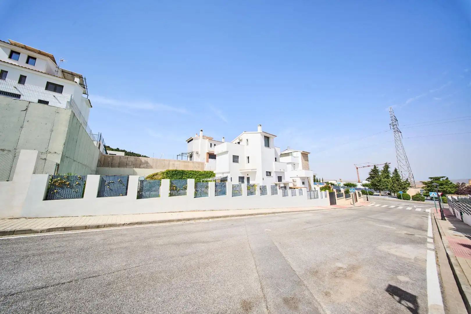 Vista exterior de Casa o chalet en venta en Dílar con Calefacción y Piscina comunitaria